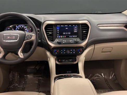 Used 2020 GMC Acadia Denali image 11