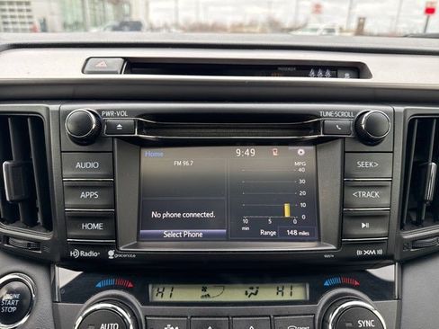 Used 2018 Toyota RAV4 XLE image 31