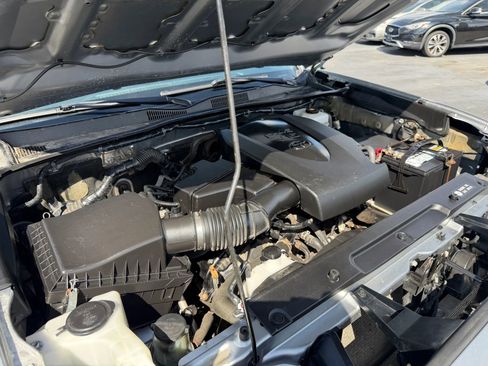 Used 2019 Toyota Tacoma TRD Off-Road image 37