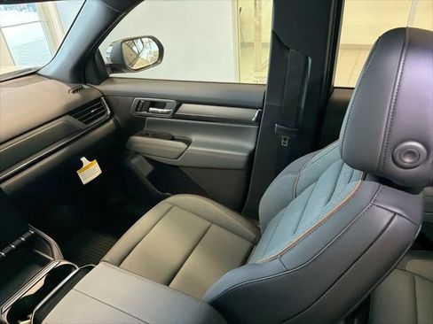 New 2026 GMC Terrain AT4 w/ Convenience Package III image 20