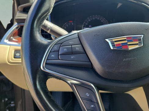 Used 2019 Cadillac XT5 Luxury FWD image 10