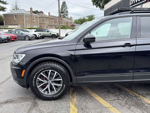 Used 2021 Volkswagen Tiguan S FWD image 4