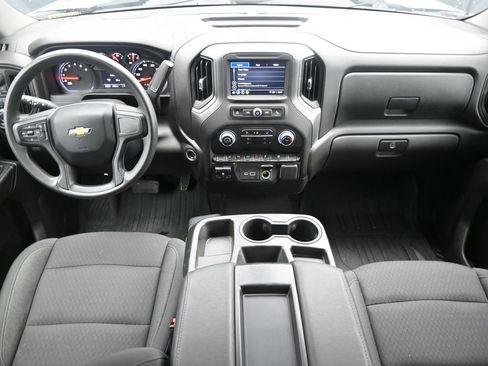 Used 2024 Chevrolet Silverado 2500 Custom w/ Custom Value Package image 19