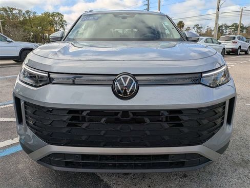 Certified 2025 Volkswagen Tiguan S w/ 18" Wheel Package image 9