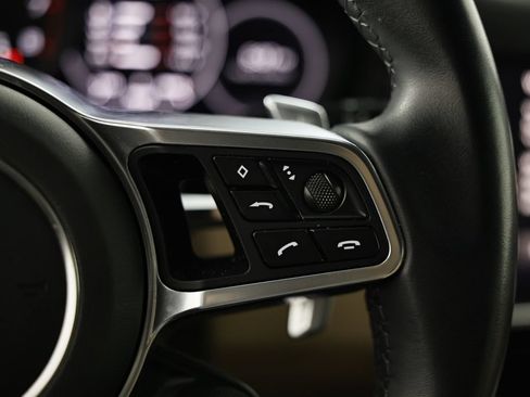Certified 2023 Porsche Cayenne Coupe AWD/4WD image 32