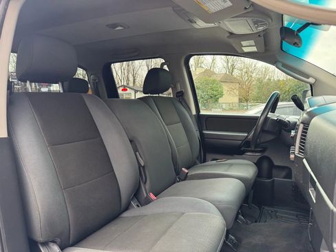 Used 2009 Nissan Titan XE image 25