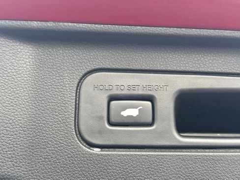 Used 2023 Honda Pilot Elite image 17