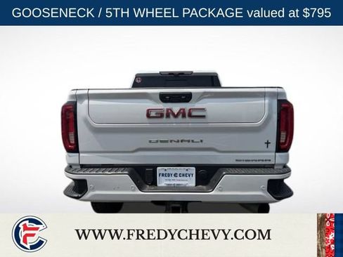 Used 2020 GMC Sierra 2500 Denali w/ Denali Ultimate Package AWD/4WD image 7