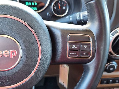 Used 2013 Jeep Wrangler Sahara w/ Connectivity Group AWD/4WD image 18