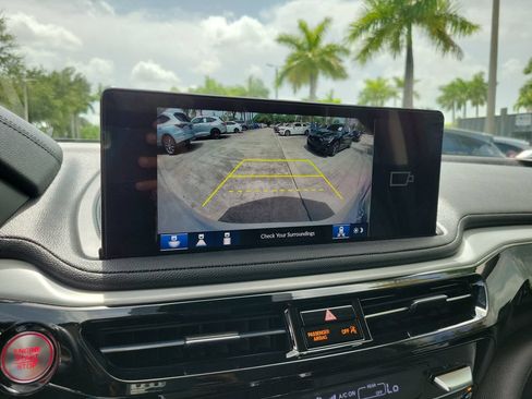 Used 2025 Acura MDX FWD image 29