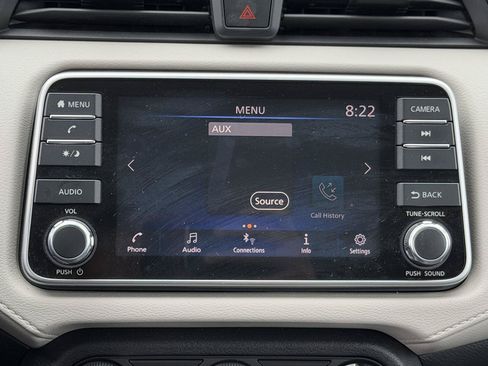 Used 2021 Nissan Versa SV FWD image 16