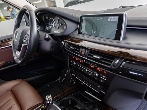 Used 2015 BMW X5 xDrive50i image 29