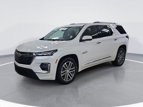 Certified 2023 Chevrolet Traverse High Country AWD/4WD image 9
