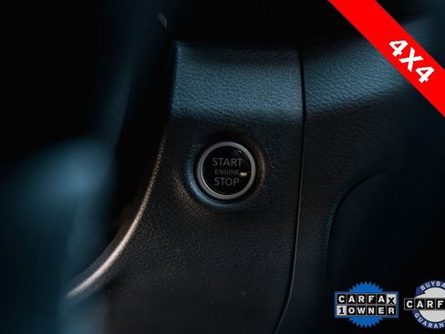 Used 2024 Nissan Frontier SV w/ Technology Package image 18