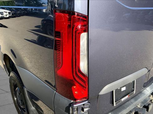 Used 2024 Mercedes-Benz Sprinter 2500 image 29
