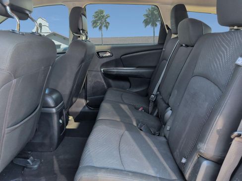 Used 2020 Dodge Journey SE FWD image 24