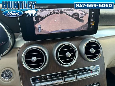 Used 2022 Mercedes-Benz GLC 300 4MATIC w/ Premium Package Lite image 28