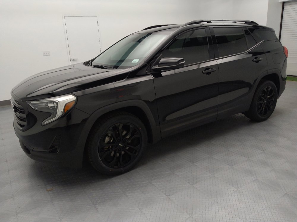 Used 2019 GMC Terrain SLT w/ Preferred Package FWD image 2