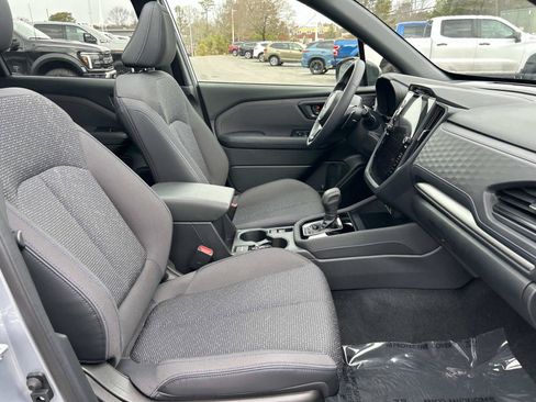 Used 2025 Subaru Forester Premium AWD/4WD image 17
