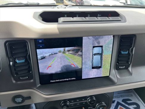 Used 2024 Ford Bronco Wildtrak AWD/4WD image 13