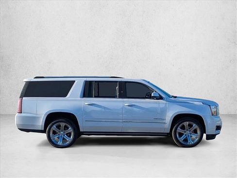 Used 2019 GMC Yukon XL Denali w/ Denali Ultimate Package image 4