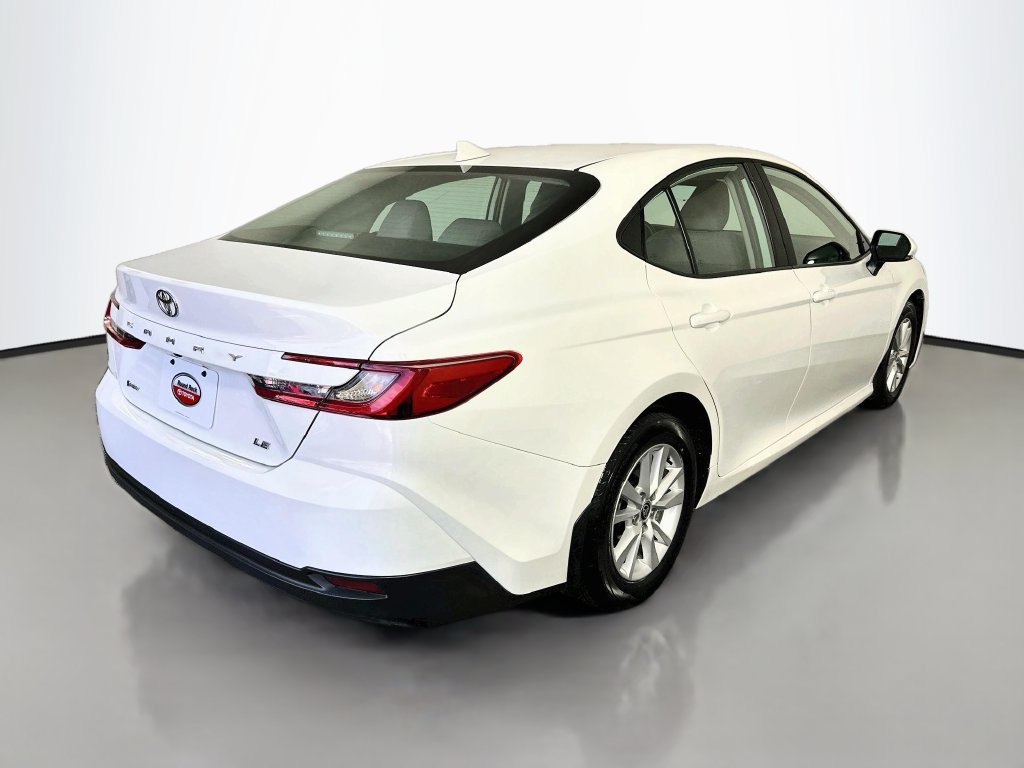 Used 2026 Toyota Camry LE FWD image 5