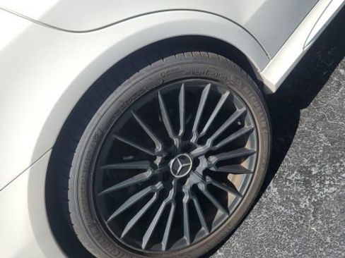 Used 2014 Mercedes-Benz E 350 Sedan image 6