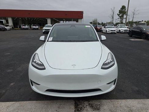 Used 2023 Tesla Model Y Long Range image 2