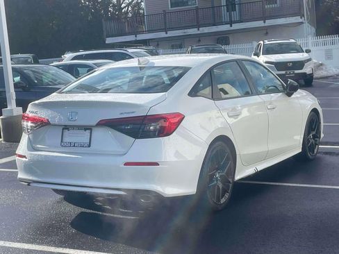 Certified 2024 Honda Civic Sport image 5