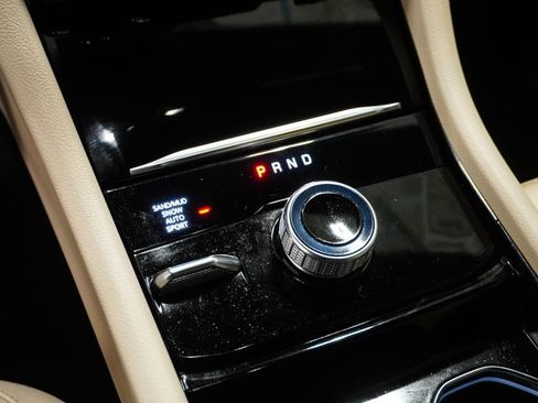 Used 2023 Jeep Grand Cherokee L Limited image 30