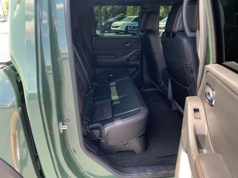 Used 2025 Nissan Frontier PRO-4X w/ Pro Premium Package AWD/4WD image 29