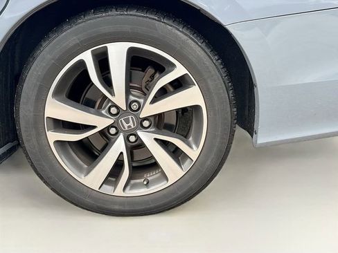 Used 2023 Honda Odyssey Touring image 16