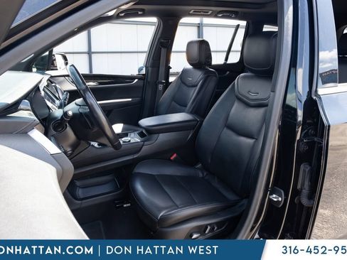 Used 2022 Cadillac XT6 Premium Luxury w/ Technology Package FWD image 14