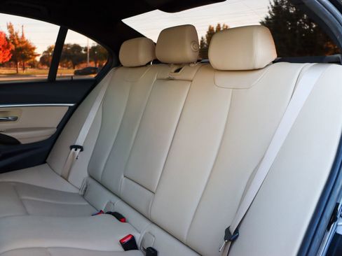 Used 2018 BMW 330i Sedan image 17