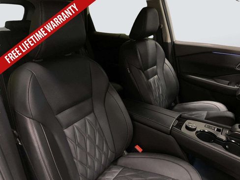 Used 2023 Nissan Rogue Platinum AWD/4WD image 35