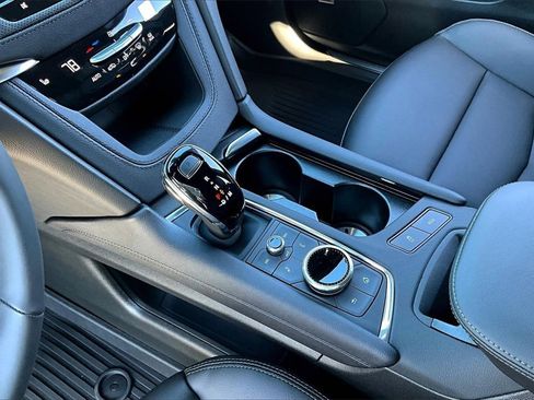 New 2026 Cadillac XT5 Luxury w/ LPO, Floor Liner Package image 8