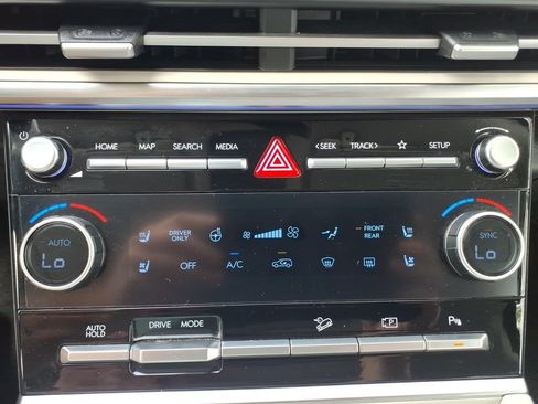 Certified 2025 Hyundai Santa Fe Calligraphy FWD image 22