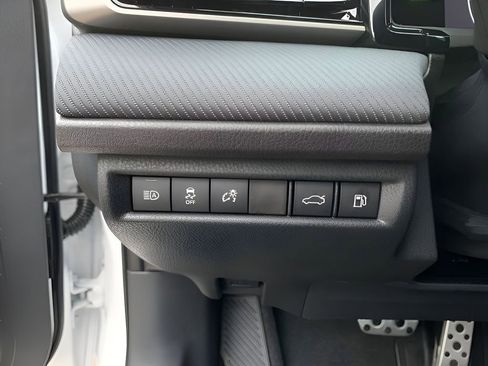 New 2026 Toyota Camry SE FWD image 28