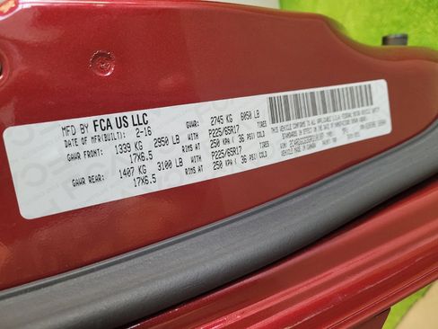 Used 2016 Dodge Grand Caravan SXT w/ Rear Park Assist Package FWD image 33