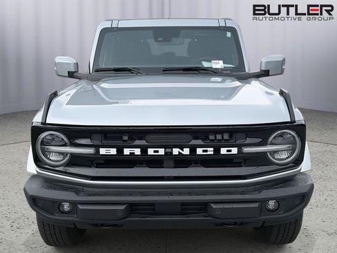 Certified 2024 Ford Bronco Outer Banks AWD/4WD image 9