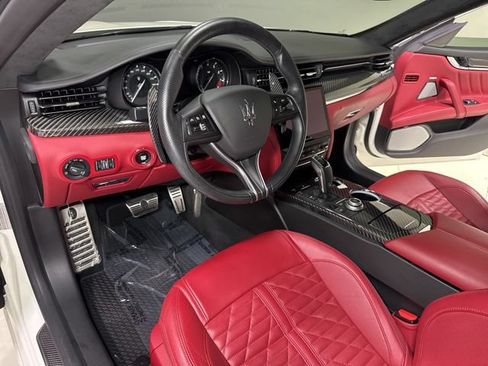Used 2022 Maserati Quattroporte Trofeo RWD image 14