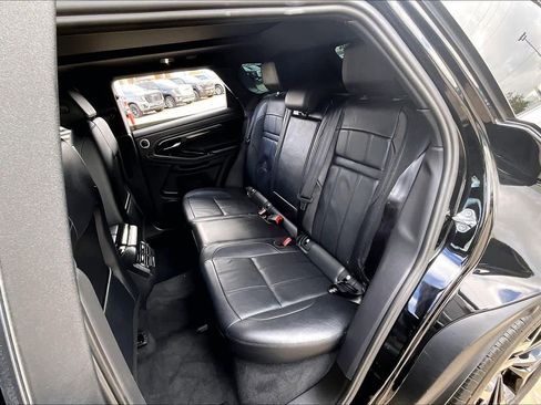 Used 2022 Land Rover Range Rover Evoque R-Dynamic S image 21