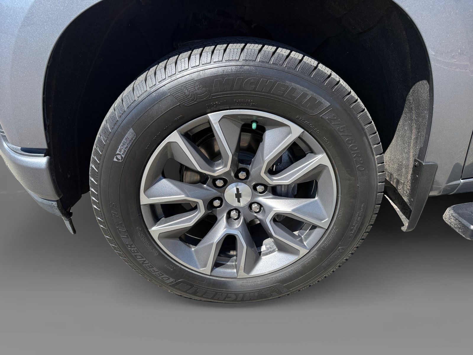 Used 2020 Chevrolet Silverado 1500 RST AWD/4WD image 9