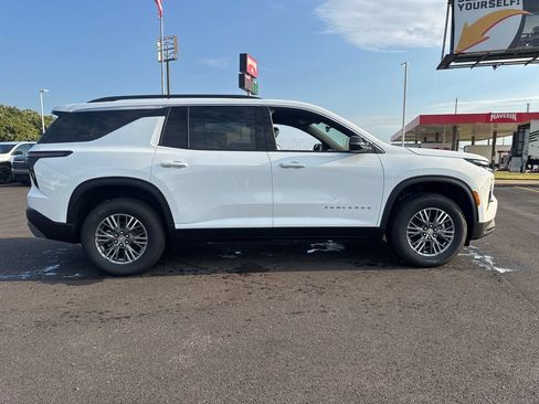 New 2026 Chevrolet Traverse LT FWD image 8