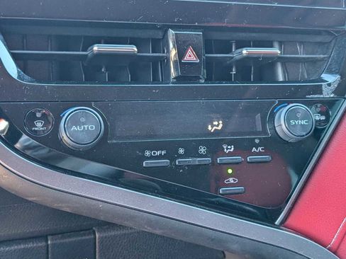 Used 2021 Toyota Camry XSE image 13