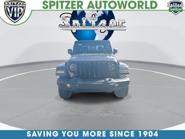 Certified 2022 Jeep Gladiator Sport AWD/4WD image 4