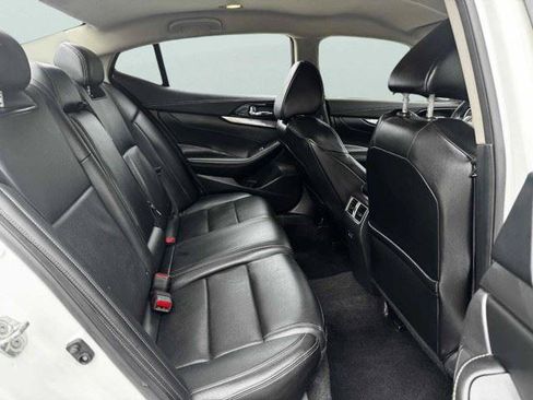 Used 2022 Nissan Maxima SV w/ Floor Mat Group FWD image 39