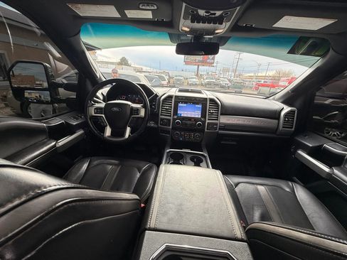Used 2019 Ford F250 Platinum w/ Platinum Ultimate Package image 16