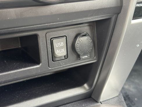 Used 2016 Toyota 4Runner SR5 Premium RWD image 28