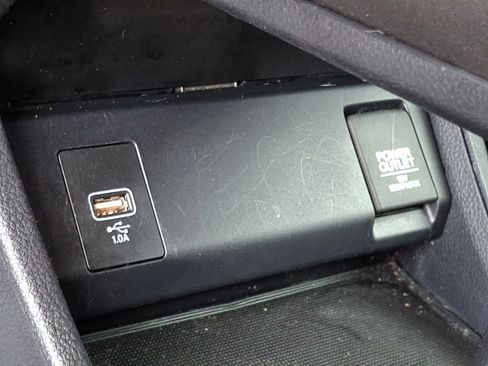 Used 2021 Honda HR-V LX image 24
